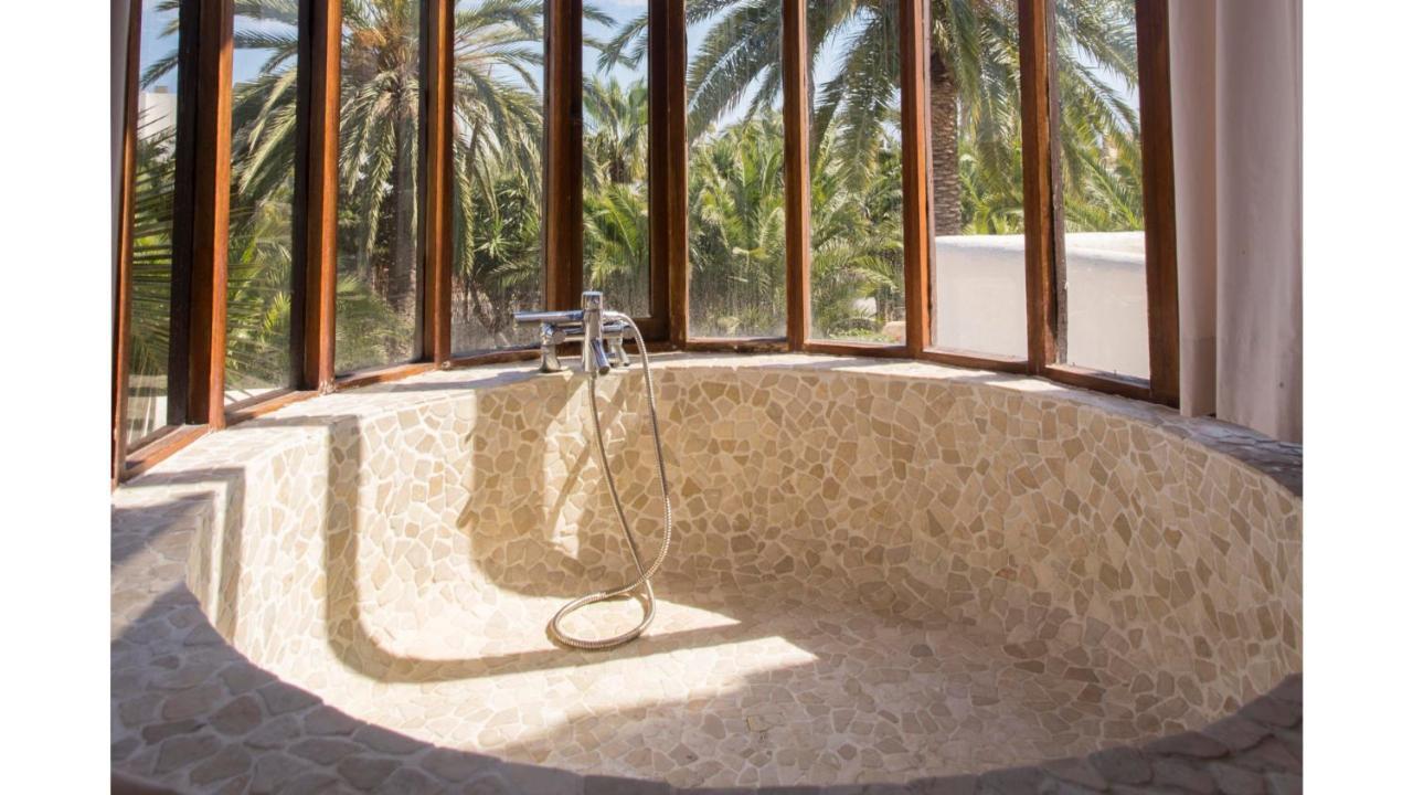 Villa Daniel 5 Mins By Taxi Into Ibiza Town Sant Jordi de ses Salines Exterior photo