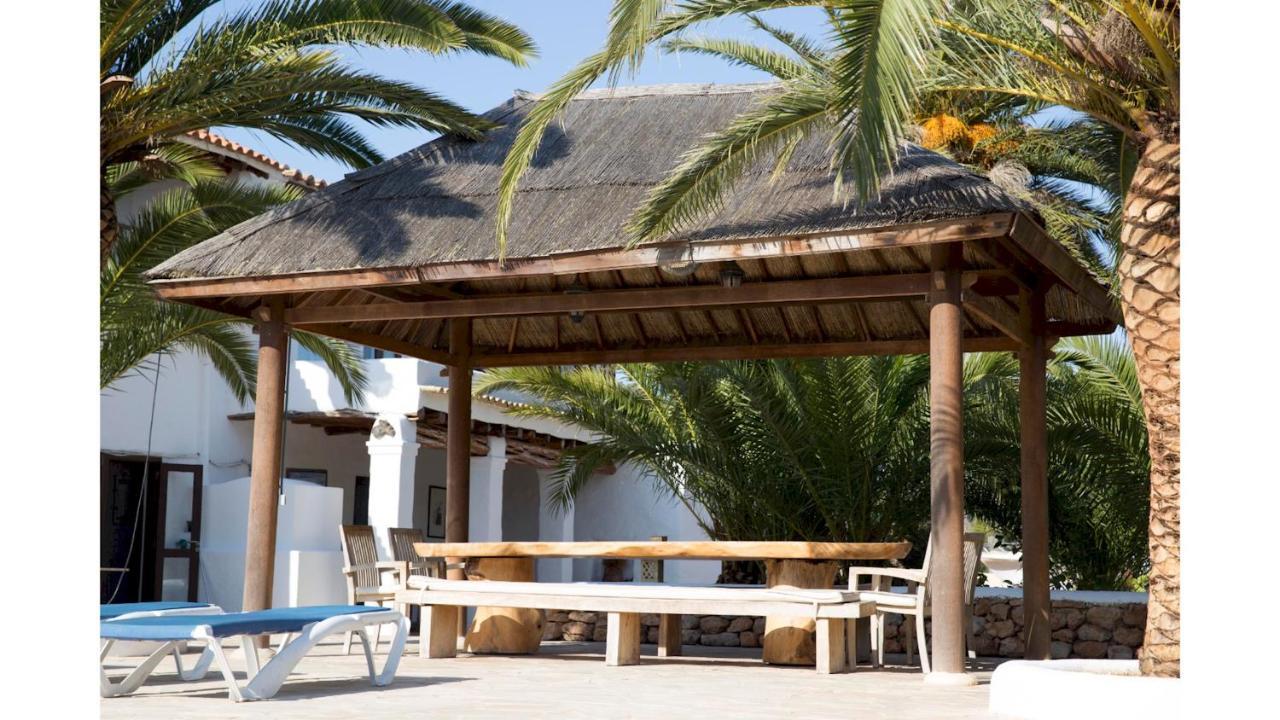Villa Daniel 5 Mins By Taxi Into Ibiza Town Sant Jordi de ses Salines Exterior photo